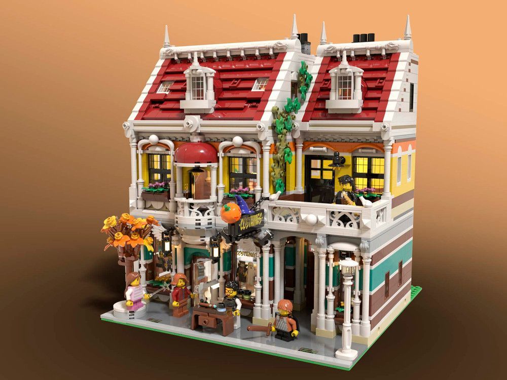 LEGO Ideas Costume Store